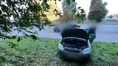 Нетверезий водій спричинив ДТП у Луцьку: обидва авто пошкоджені