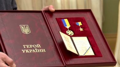 Зеленського попросять дати звання Героя військовому, якого розстріляли окупанти
