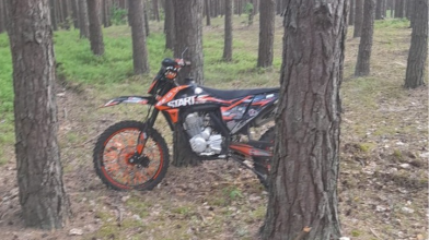 Смертельна аварія на Волині: 15-річний мотоцикліст врізався у дерево