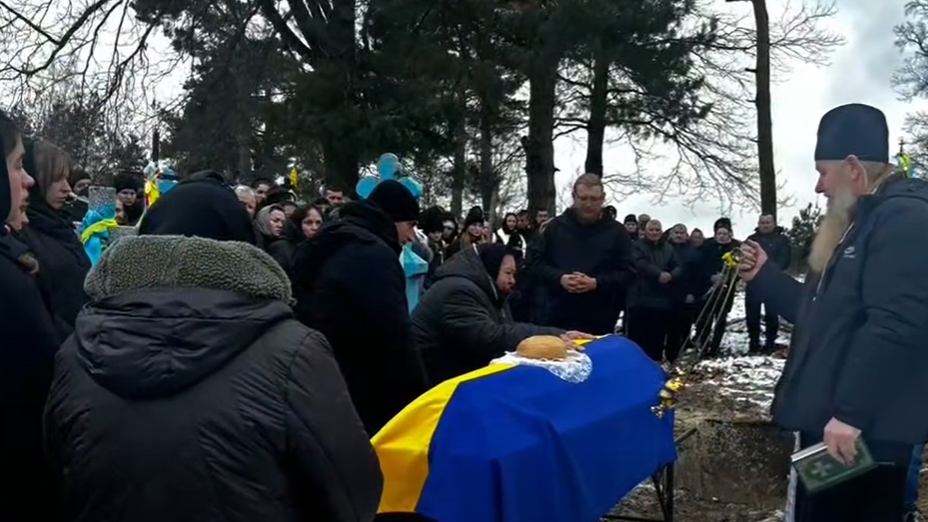 Більше року вважався зниклим безвісти: на Волині попрощалися із захисником Олександром Швораком