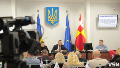 Гімназії на Волині передали автобус для перевезення учнів