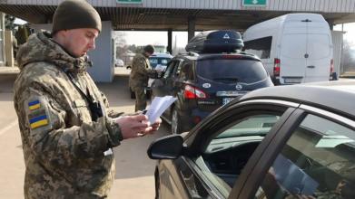 Оформляв ухилянтів водіями та вносив дані у «Шлях»: на Волині судили підприємця