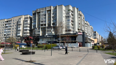 Скандальне будівництво біля РАЦСу у Луцьку: без документів, власників і контролю