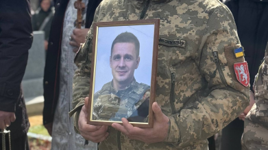 Навіки 44 роки: на Волині поховали Героя Олега Коренгу