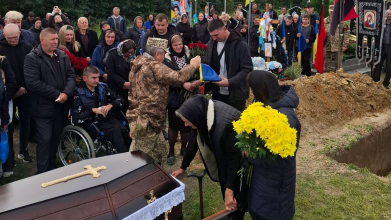 Волиняни попрощалися із захисником Олександром Пінчуком, який понад два роки вважався зниклим безвісти