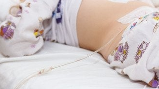 На Волині мати не викликала швидку дитині з апендицитом