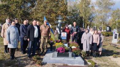 Віддав життя за Україну: на Волині рідним полеглого Героя вручили посмертну нагороду