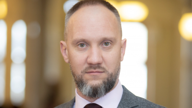 Стернійчук і справа Тимошенко: що означає заборона контакту з нардепом від Волині