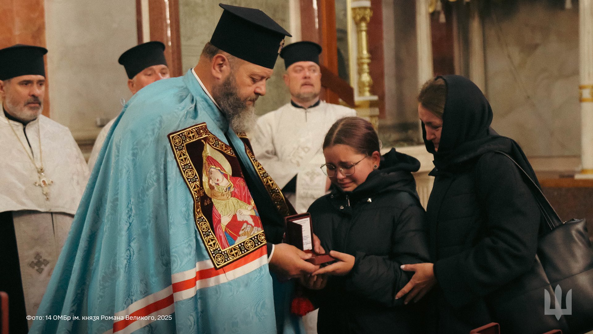 Поминальна церемонія у Луцьку: Князівська бригада вручила почесні відзнаки родинам загиблих Героїв