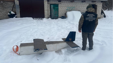 У прикордонному селі на Волині викрили підпільний цех із виробництва дронів