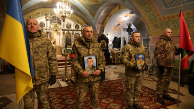 У Луцьку попрощалися з військовослужбовцями Федором Мельничуком та Сергієм Олексюком