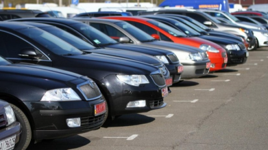 Повідомили, скільки вживаних автомобілів ввезли в Україну минулого року