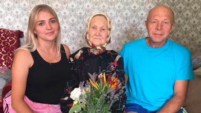 Життя, сповнене праці й любові: у громаді на Волині привітали довгожительку з днем народження