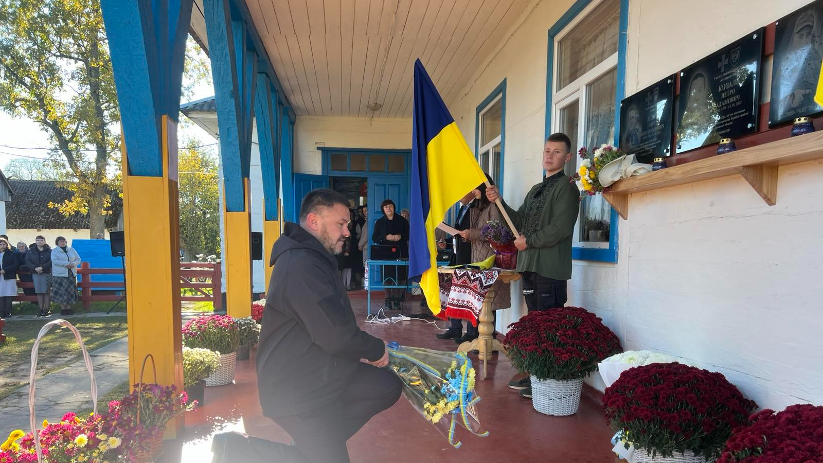 У громаді на Волині відкрили меморіальні дошки трьом загиблим Героям