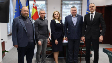 У Луцьку обговорили безпеку шкіл, укриття та інклюзивний простір