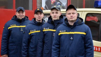 Волинські рятувальники продовжують розміновувати Чернігівщину