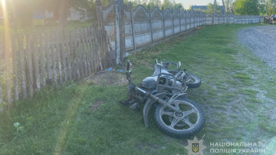 На Волині п’яний мотоцикліст влетів в електроопору