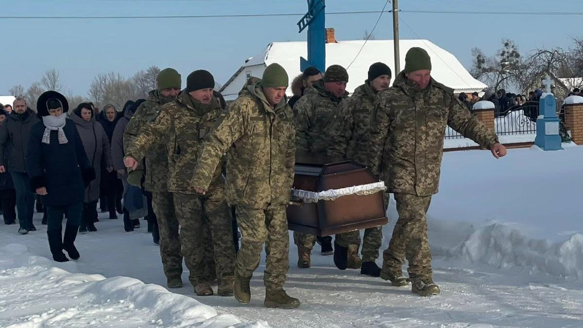 На Волині громада провела в останню путь захисника Олександра Хомича