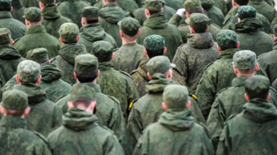Воюють безкоштовно: у десятках регіонів РФ скаржаться на затримки виплат військовим