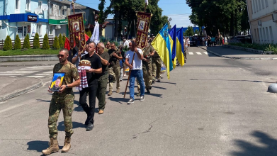Більше року вважався зниклим безвісти: на Волині попрощались із 27-річним Героєм Костянтином Смірновим