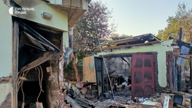 Нічна атака дронів на Луцьк: згоріли гаражі та вантажівка