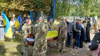 Серце Героя зупинилося на 39-му році життя у лікарні: на Волині в останню дорогу провели Сергія Гонтара