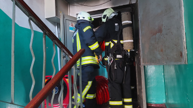 У Луцьку під час пожежі в гуртожитку врятували жінку: деталі