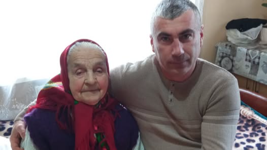 У громаді на Волині із 95-річчям привітали довгожительку