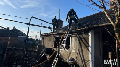 Пошкоджений будинок на Волині після вибуху