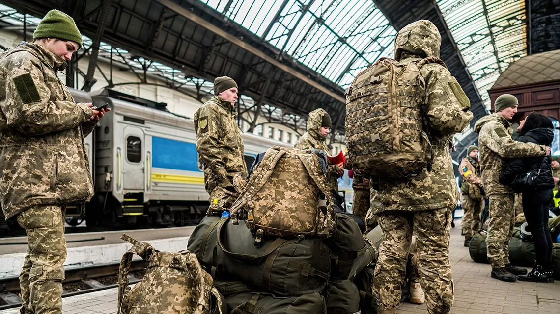 Відстрочки, бронювання і облік жінок-медиків: що варто знати про мобілізацію у жовтні