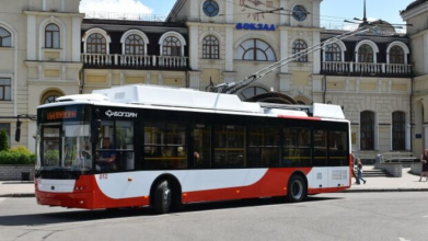 Як курсуватиме громадський транспорт на Великдень у Луцьку