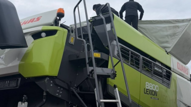 На волинському пункті пропуску «Ягодин» у комбайні знайшли запчастин на пів мільйона гривень