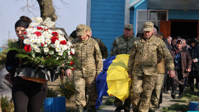 Війна забрала ще одне молоде життя: на Волині попрощалися із захисником Богданом Дідиком
