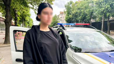 19-річна волинянка обдурила 91-річну жінку на понад 10 тисяч доларів у схемі «ДТП з сином»