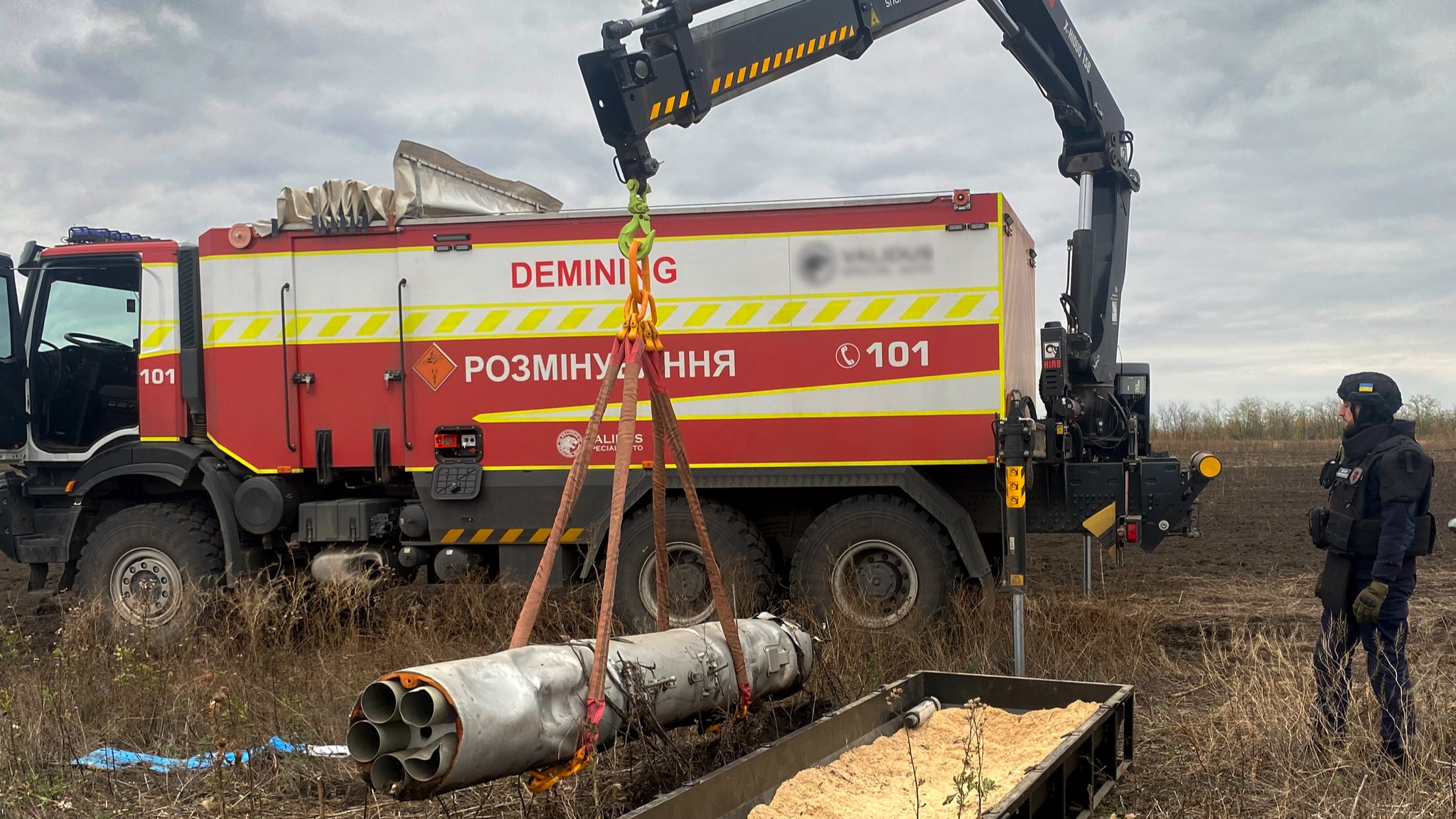 Волинські піротехніки провели складну операцію з розмінування на Харківщині