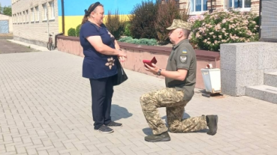 Меморіальна дошка та державна нагорода: на Волині вшанували подвиг двох Героїв