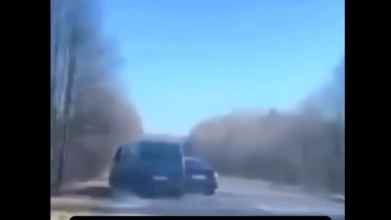 Хотіли «визволити» мобілізованого: з'явилося відео погоні семи автівок за бусом ТЦК на Волині