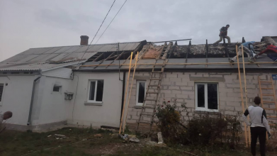 У Луцьку почали ремонтували будинки після «прильотів»