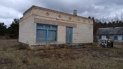 Не працював понад 20 років - у селі на Волині виставили на продаж державний магазин