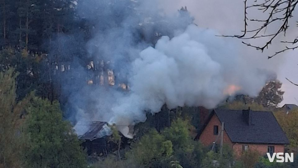 На Волині загорівся дерев’яний будинок, який виставили на продаж