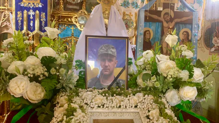 На Волині поховали молодого воїна Миколу Андрощука, який загинув понад 2 роки тому