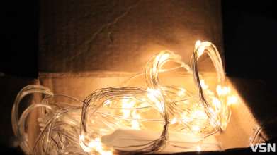 Скільки коштують новорічні гірлянди на ринку у Луцьку?