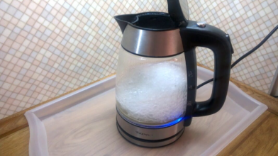 Прибрати накип у чайнику можна швидко і надовго: усі народні засоби, які дійсно працюють