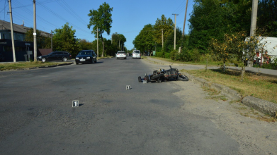 На Волині водійка «підрізала» електроскутер, травмувався юнак