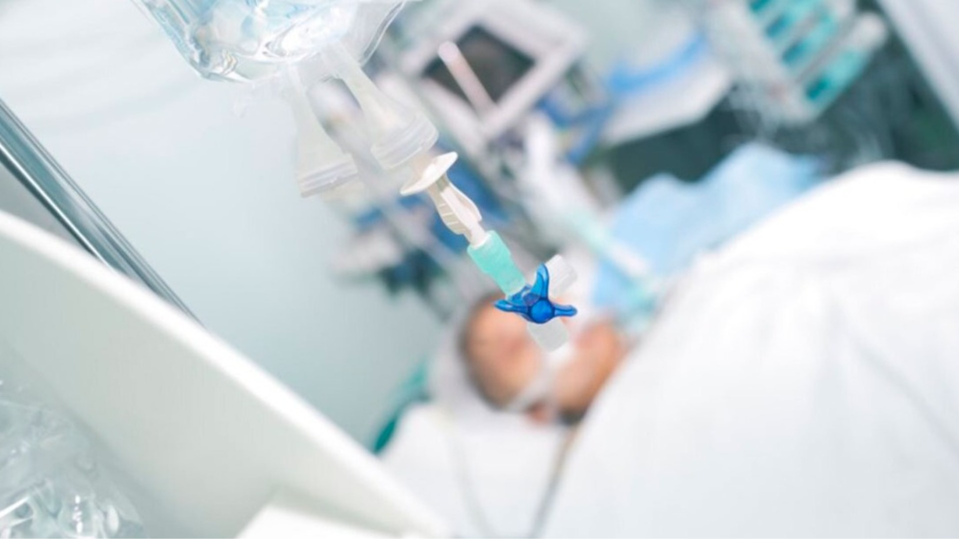 На Волині 13-річна дівчина напилась алкоголю і потрапила в лікарню, судили маму дитини