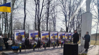 У громаді на Волині на Алеї пам’яті увіковічнили імена захисників України