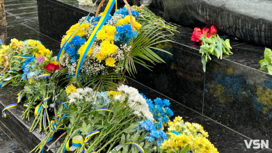 «Згадуємо невинно убієнних червоною і коричневою чумою українців»: у Луцьку вшанували пам’ять загиблих у Другій світовій війні