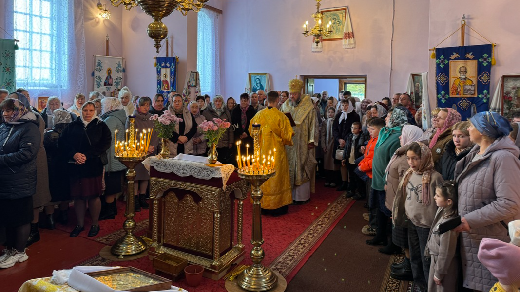 Митрополит Михаїл уперше очолив Літургію у волинському храмі, парафіяни якого приєдналися до ПЦУ