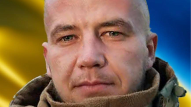 Майже два роки вважався зниклим безвісти: додому «на щиті» повертається воїн Олександр Пархомук з Волині