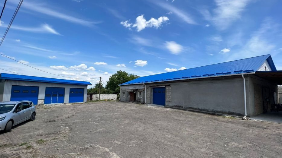 У Горохові продають виробниче приміщення з водонапірною баштою за майже 6 мільйонів